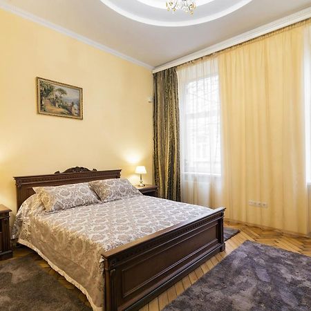 3Х Комнатная Уютная Квартира В Центре Львова Ngoại thất bức ảnh