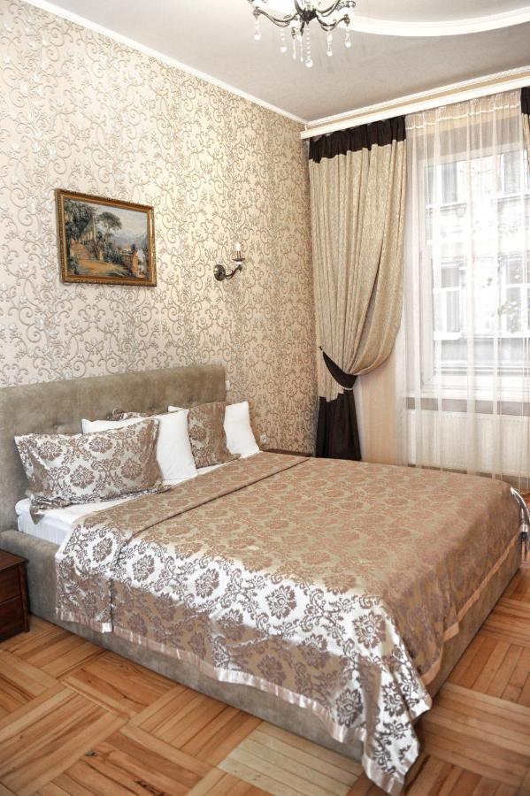 3Х Комнатная Уютная Квартира В Центре Львова Ngoại thất bức ảnh